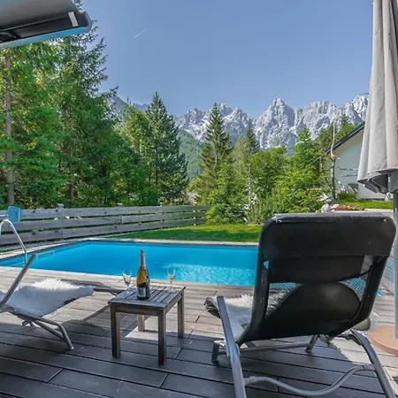 Chic Alpine Villa With 5 Bedrooms & Private Pool In Gozd Martuljek *