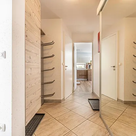 Chic Alpine Villa With 5 Bedrooms & Private Pool In Gozd Martuljek Apartman Gozd Martuljek